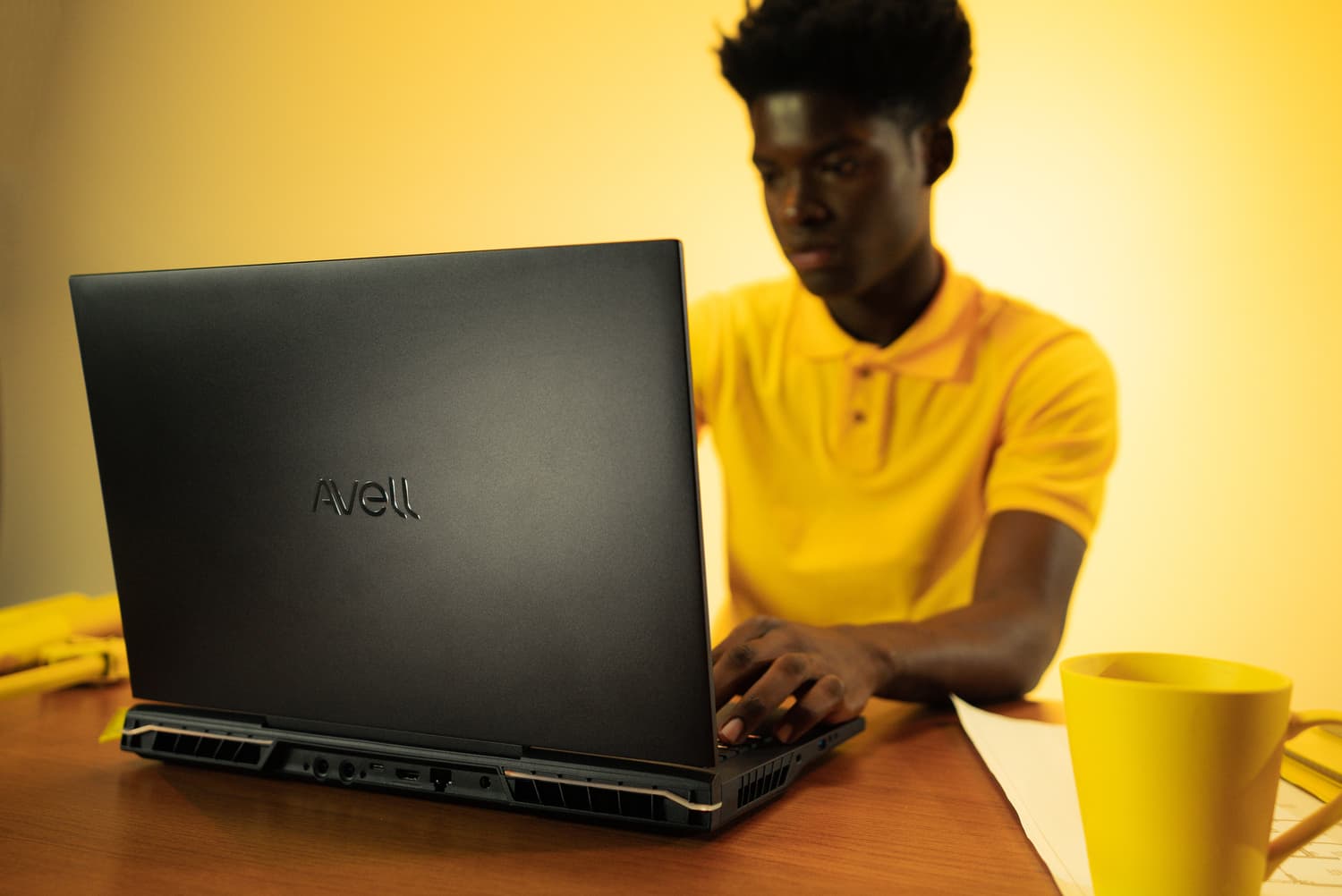 Novos notebooks gamers da linha Storm da Avell elevam o nível de poder com a GeForce RTX Série 40
