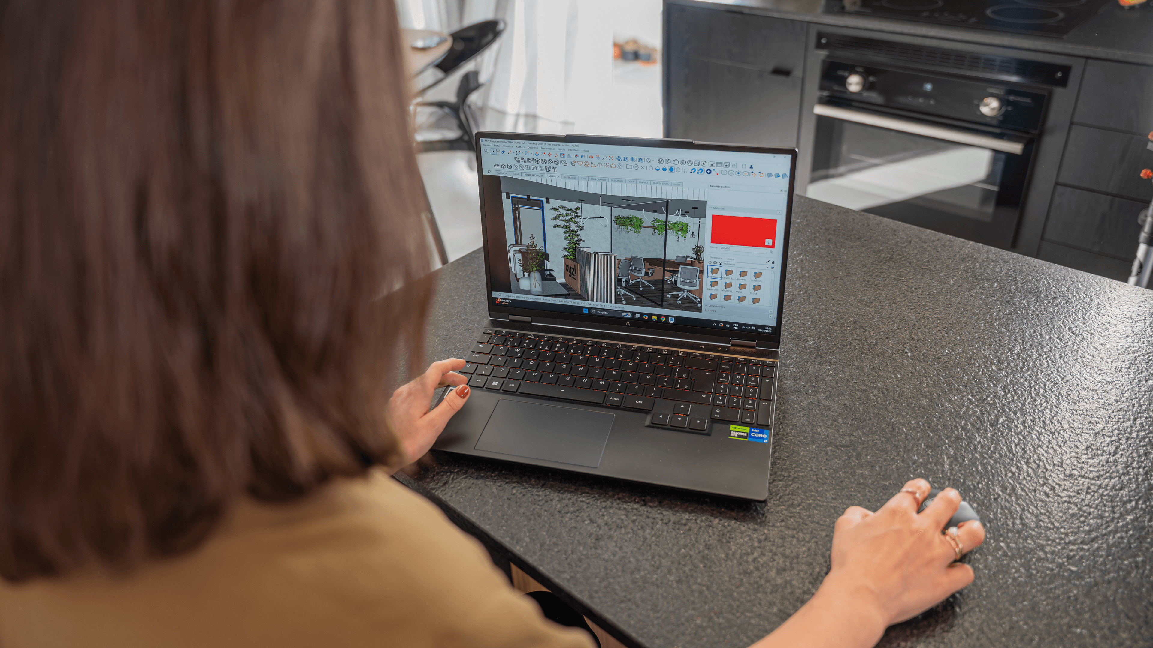 Notebook para arquiteto em 2026: configurações essenciais
